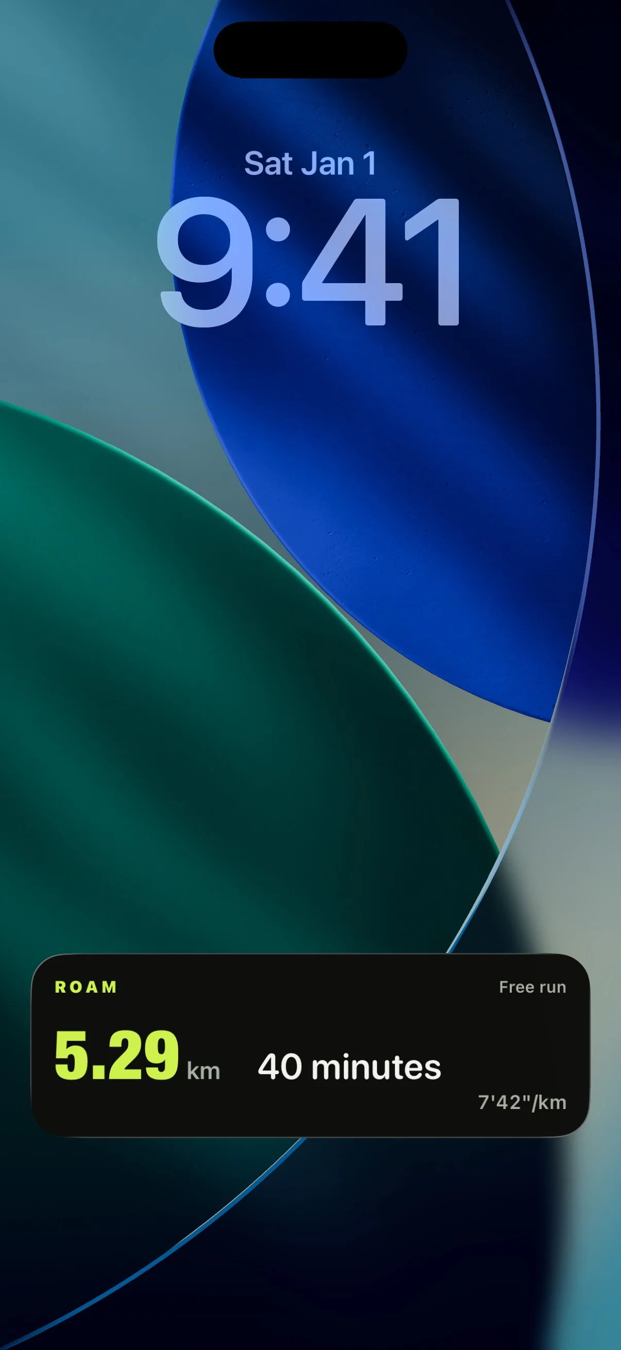 Roam Live Activity on the iPhone Lock Screen during a run